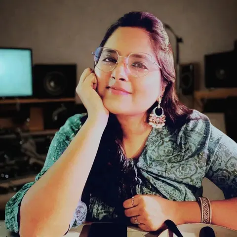 Portrait of Sana, PodHub host