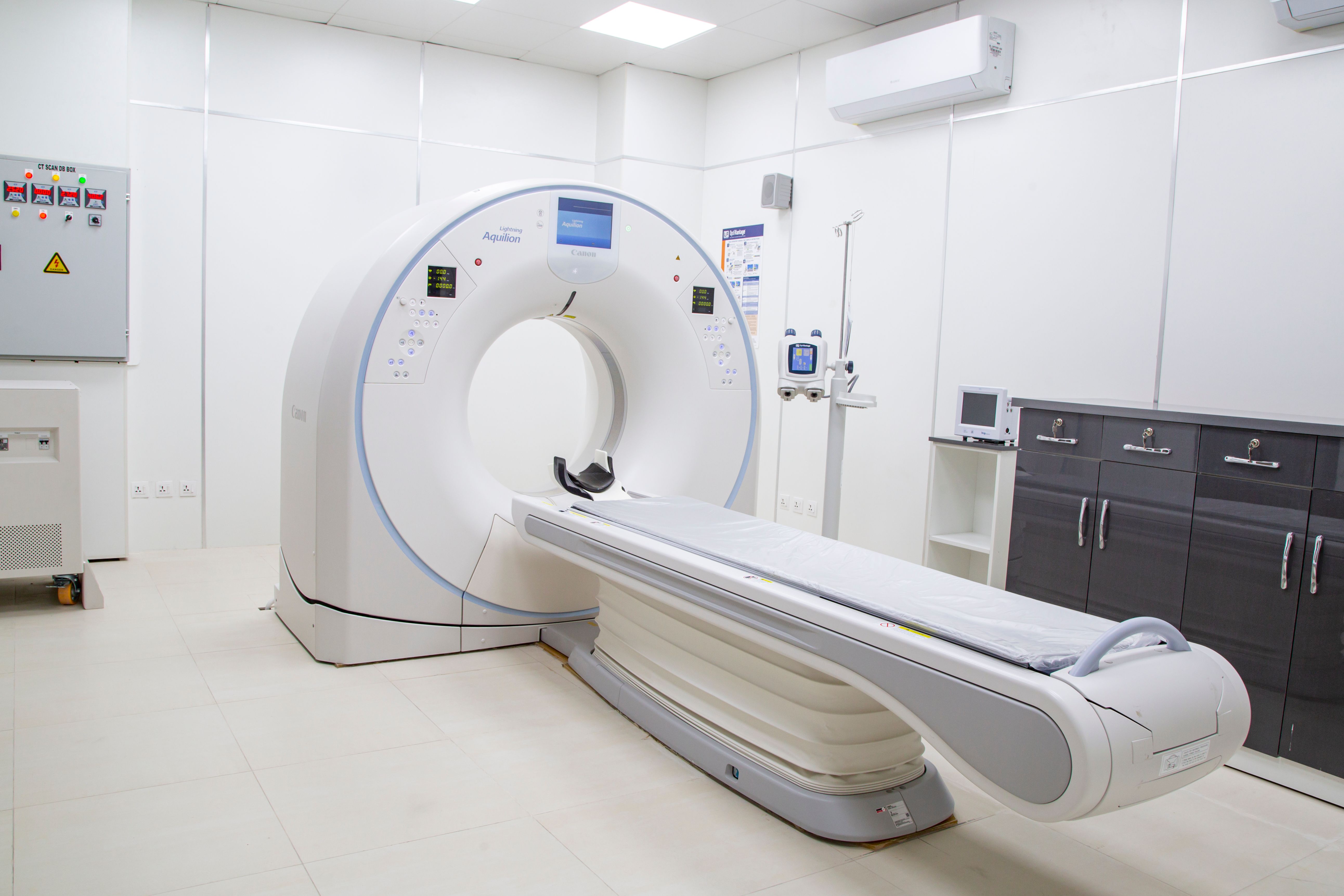 MRI scan technology equipment