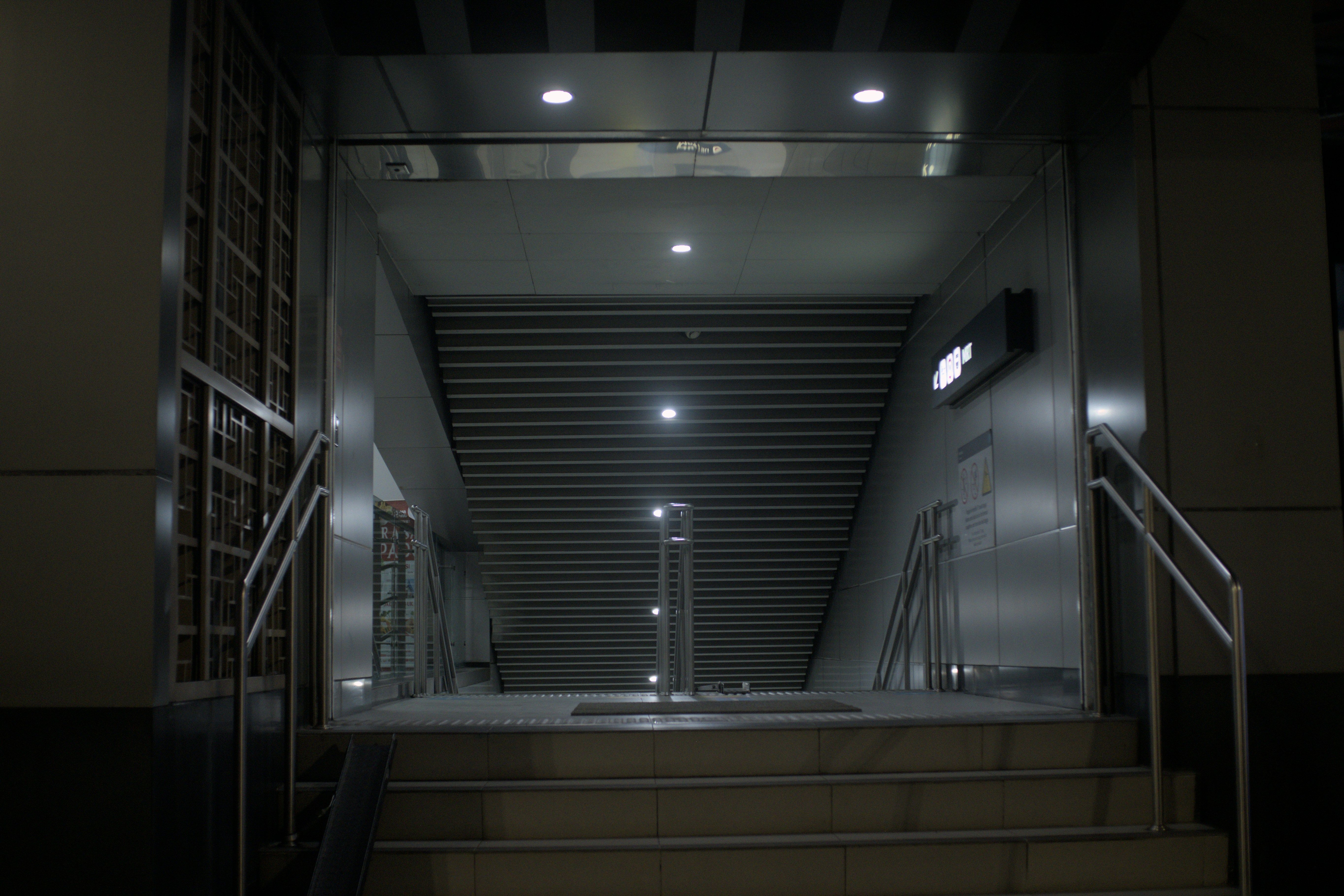 Liminal space nostalgia feeling