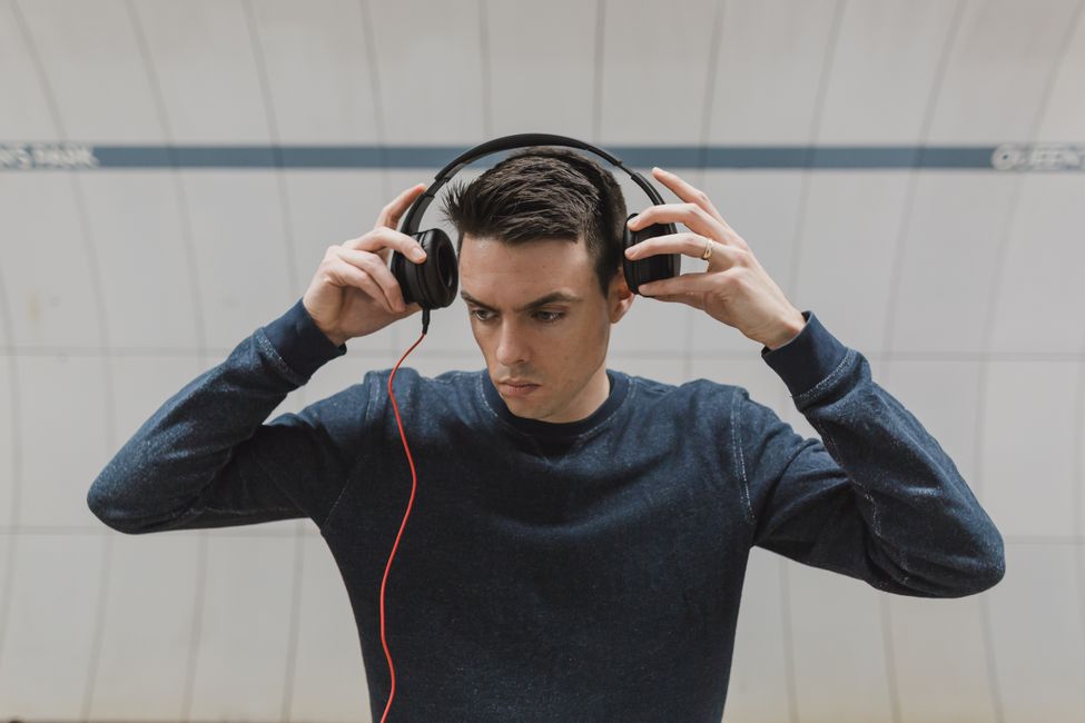 Picture for Canadian podcast audiences reach all-time high as listening habits shift