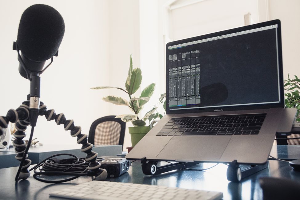 podcast studio recording setup