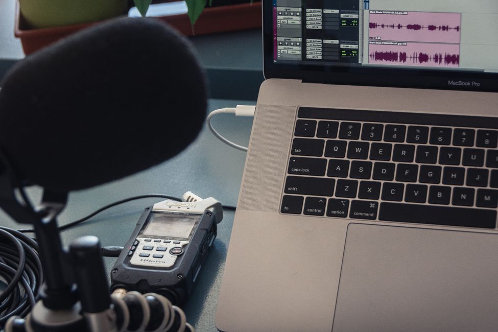 podcast recording studio setup