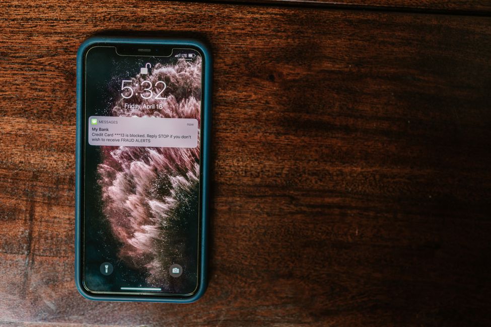 Smartphone notifications and isolation